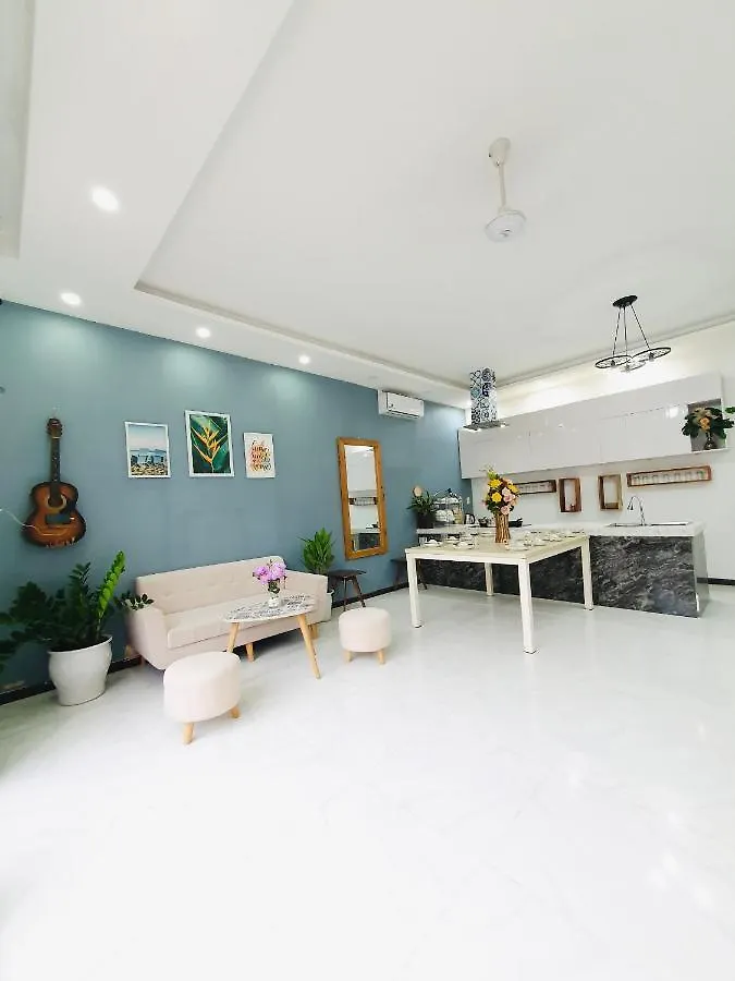 Villa 68 4Br Free Pick-Up Airport & Billiards Close To My Khe Beach Da Nang