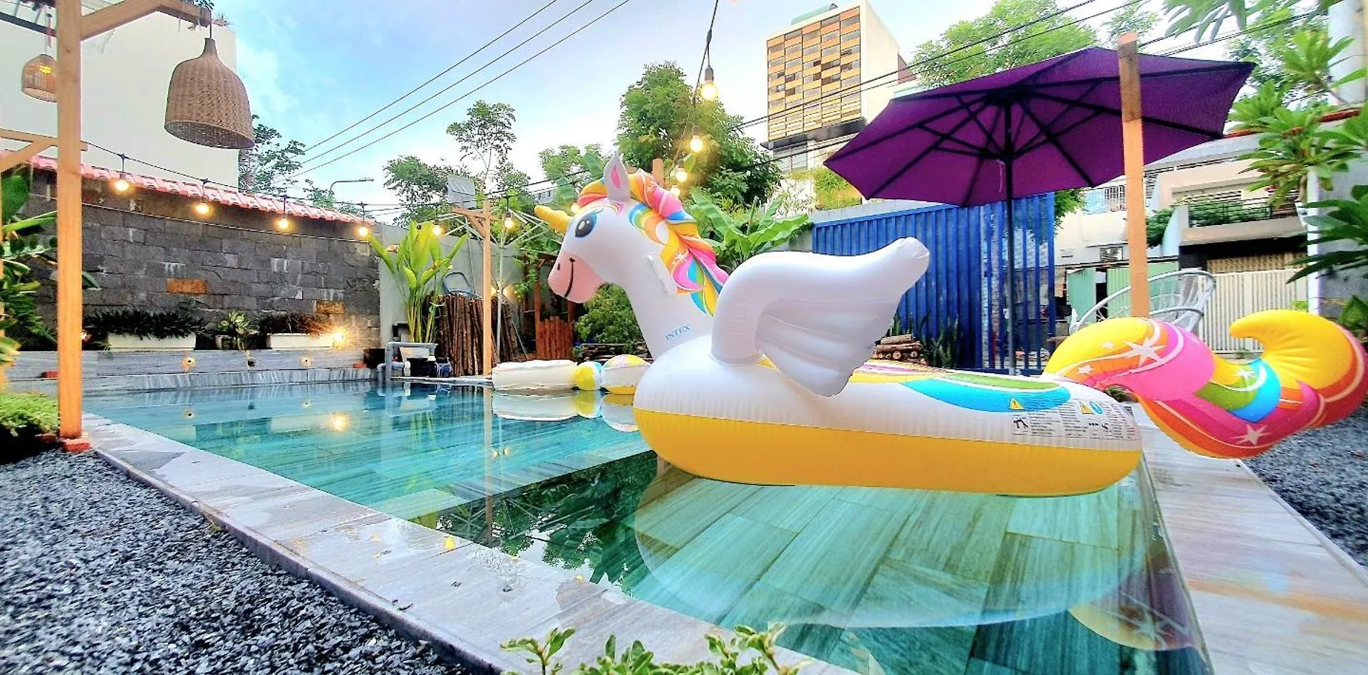 Villa 68 4Br Free Pick-Up Airport & Billiards Close To My Khe Beach Da Nang