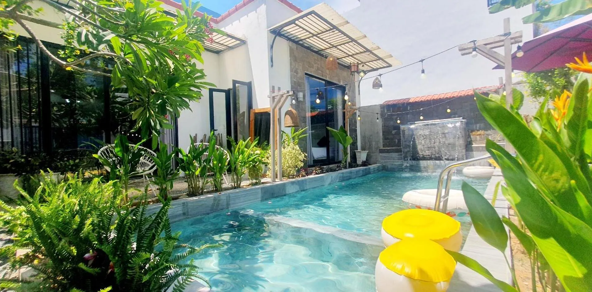 Villa 68 4Br Free Pick-Up Airport & Billiards Close To My Khe Beach Da Nang