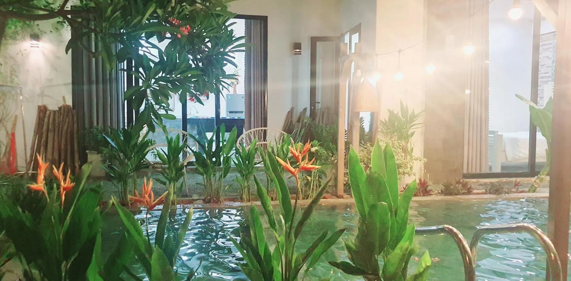 Villa 68 4Br Free Pick-Up Airport & Billiards Close To My Khe Beach Da Nang
