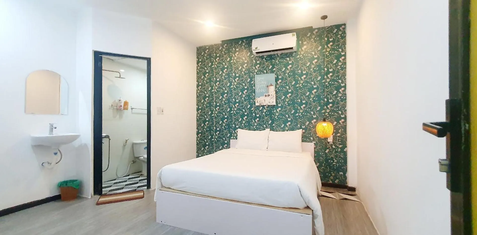 Villa 68 4Br Free Pick-Up Airport & Billiards Close To My Khe Beach Da Nang Vietnam