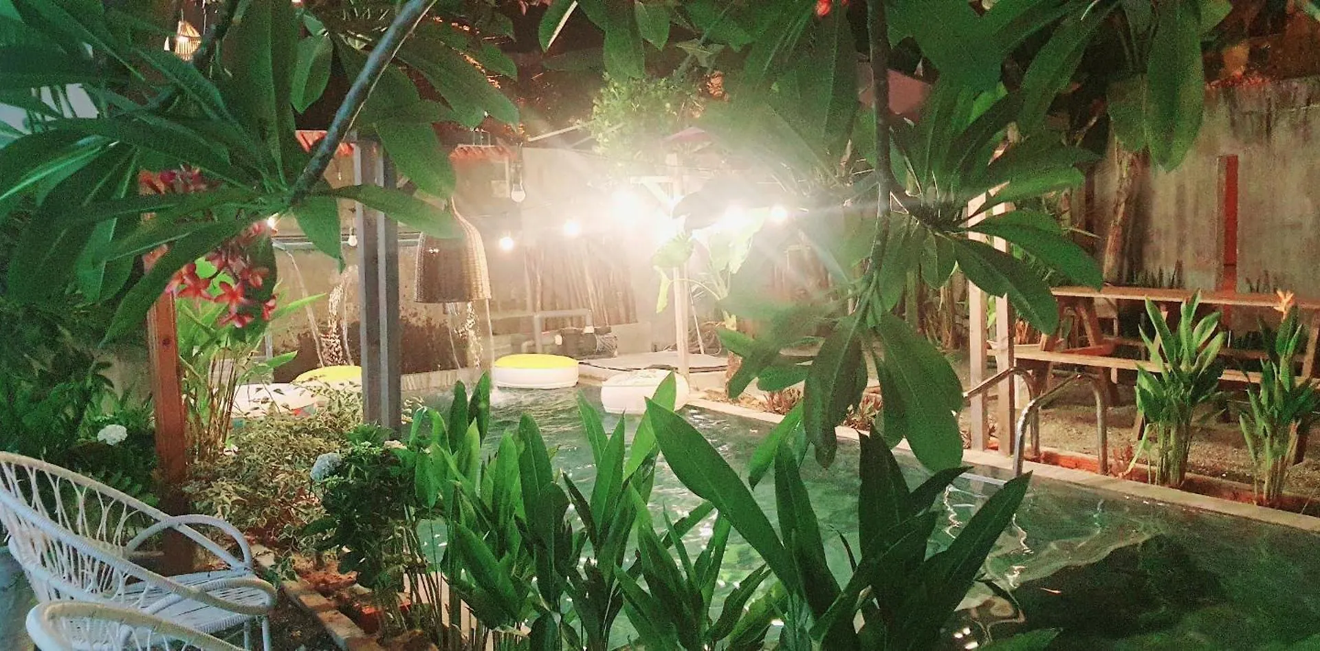 Villa 68 4Br Free Pick-Up Airport & Billiards Close To My Khe Beach Da Nang