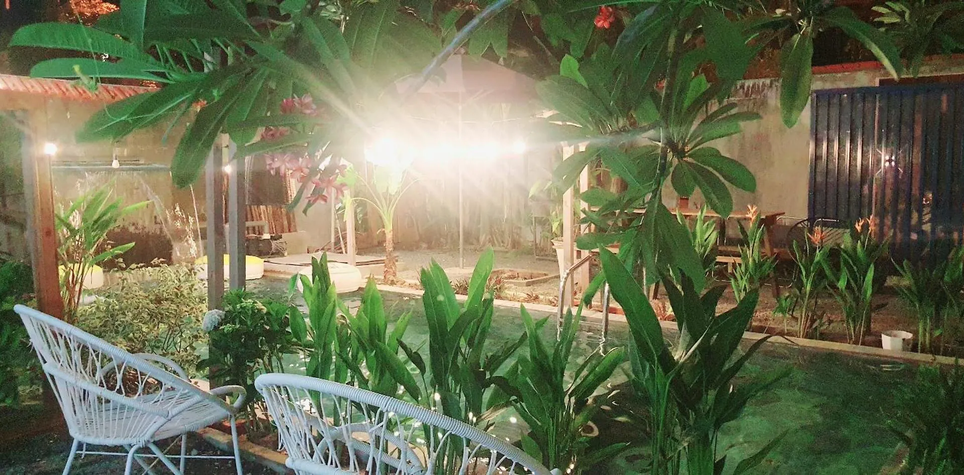 Villa 68 4Br Free Pick-Up Airport & Billiards Close To My Khe Beach Da Nang Vietnam